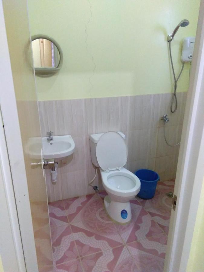 Edgar'S Guest House 몰볼 외부 사진