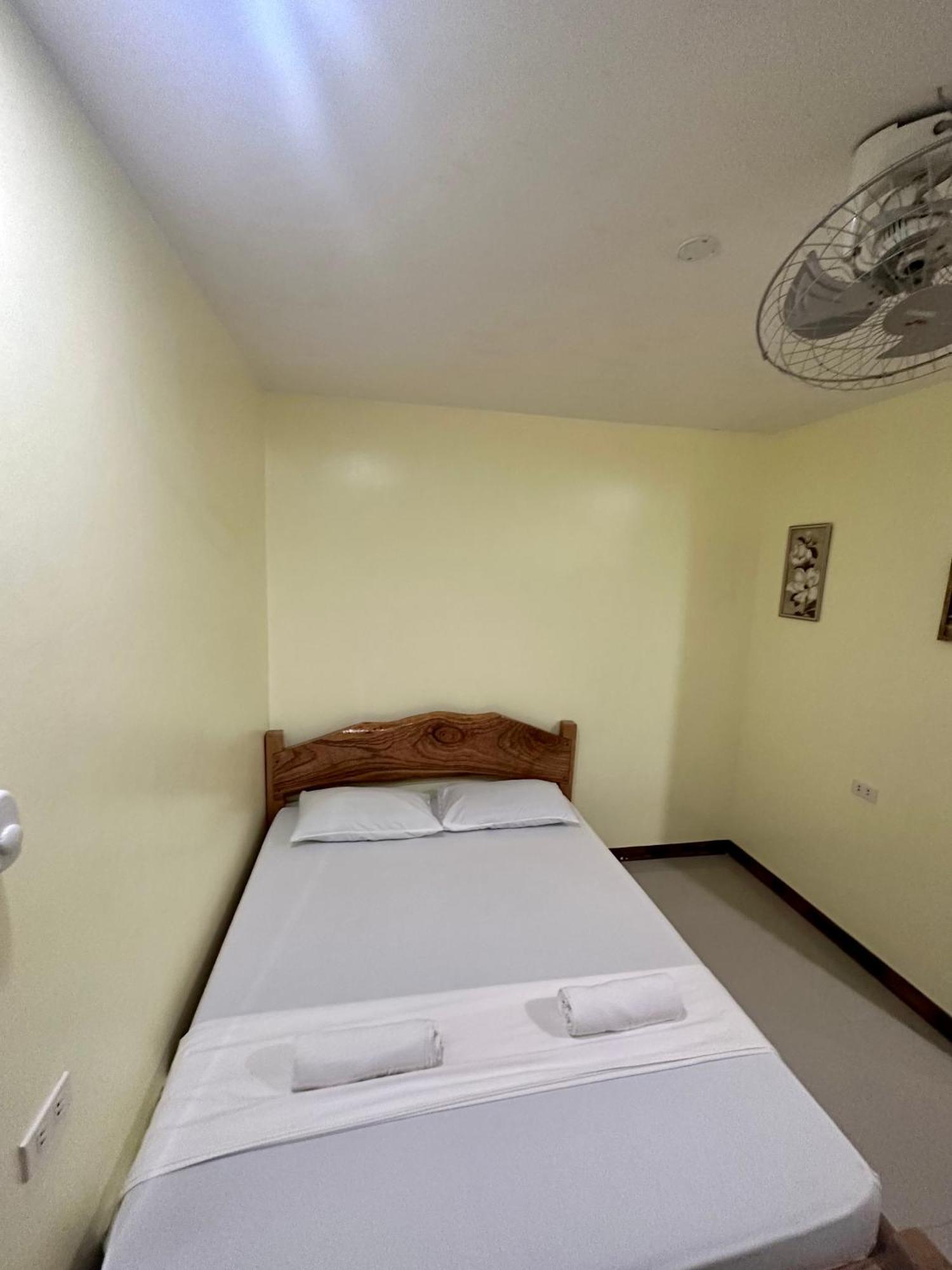 Edgar'S Guest House 몰볼 외부 사진